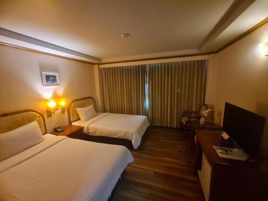 Western Grand Hotel Ratchaburi Ban Bang Kra Luaran gambar